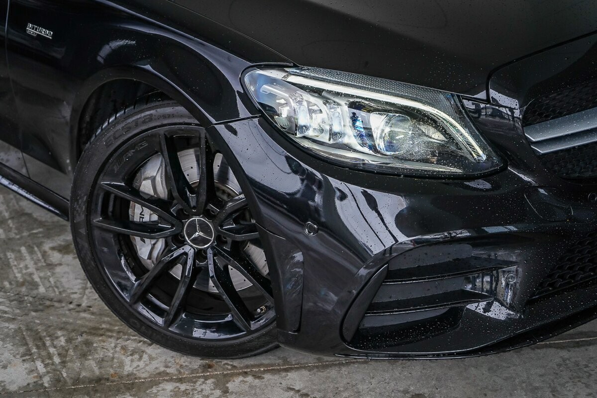 Mercedes Benz C-class image 2
