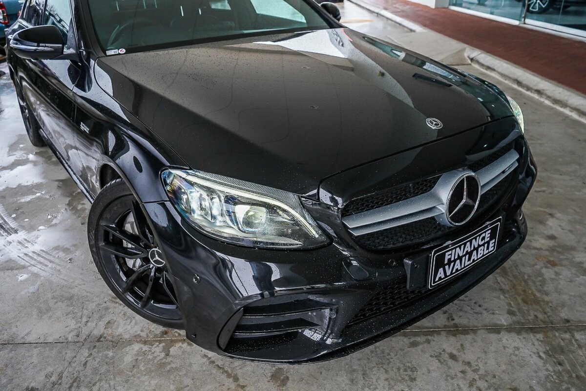 Mercedes Benz C-class image 3