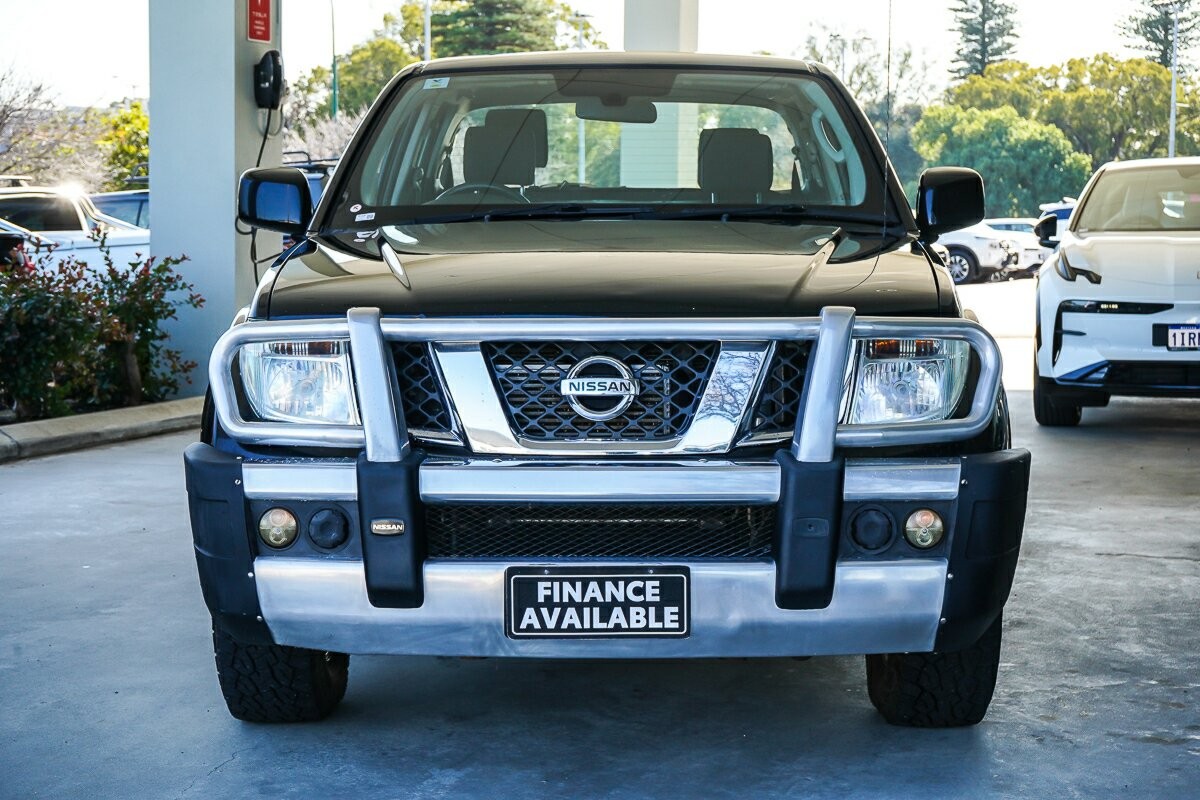 Nissan Navara image 4