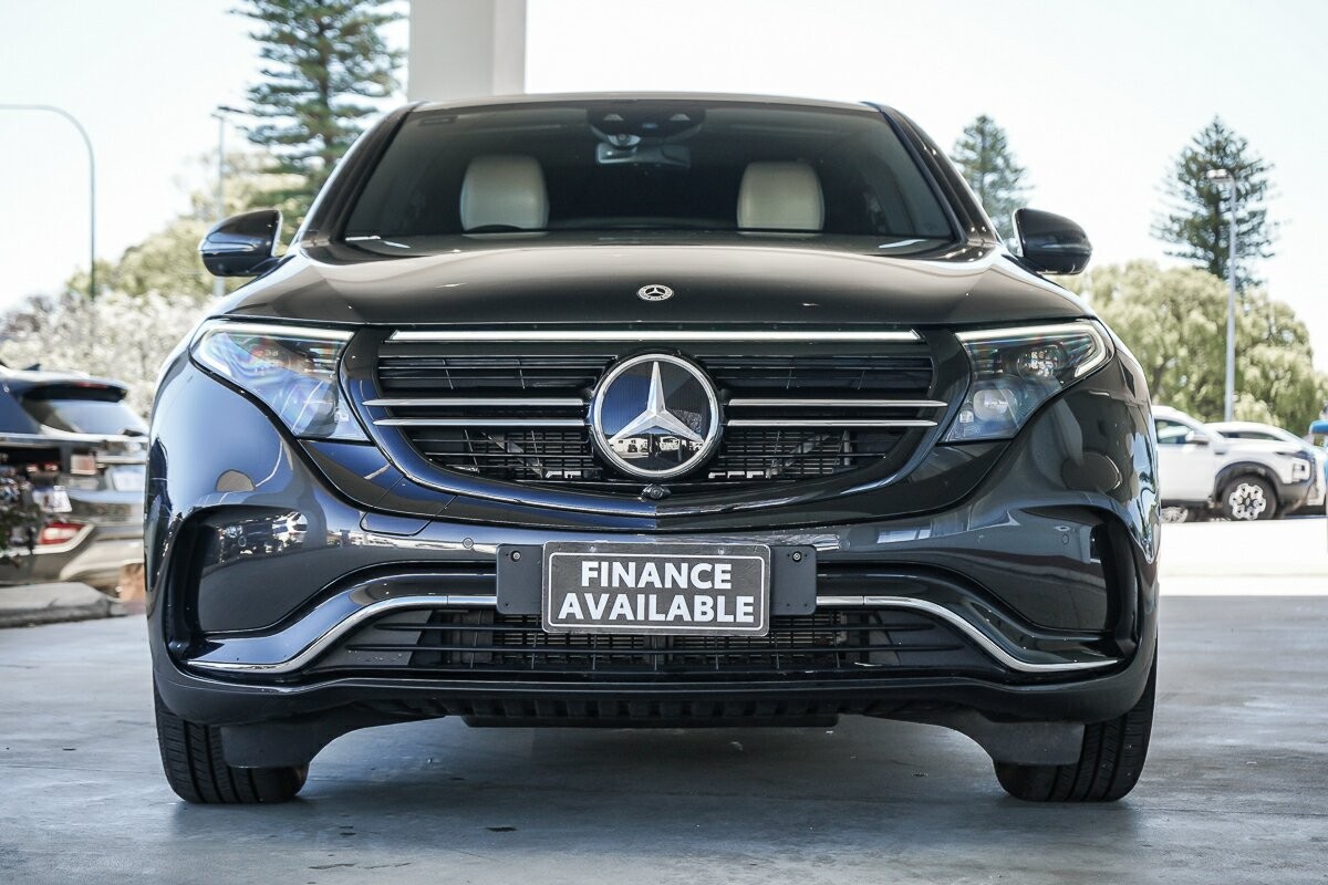 Mercedes Benz Eqc image 2