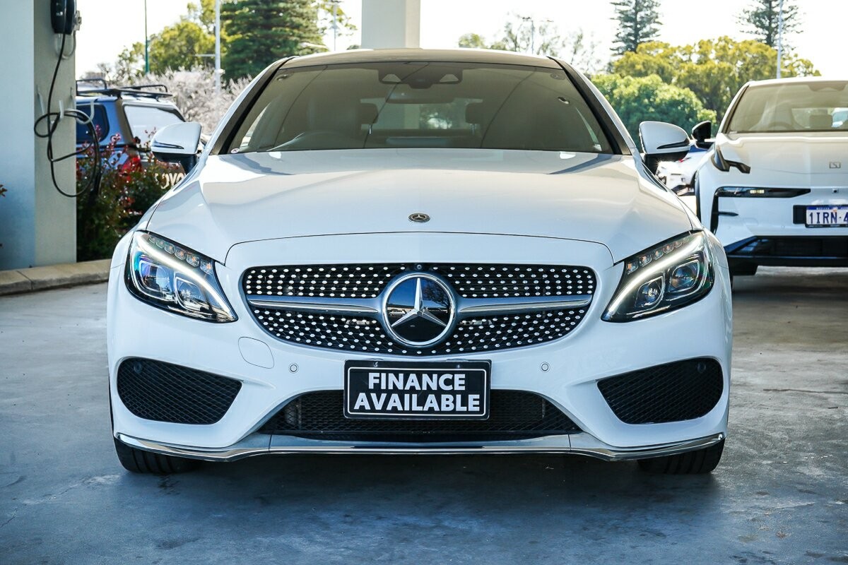 Mercedes Benz C-class image 4
