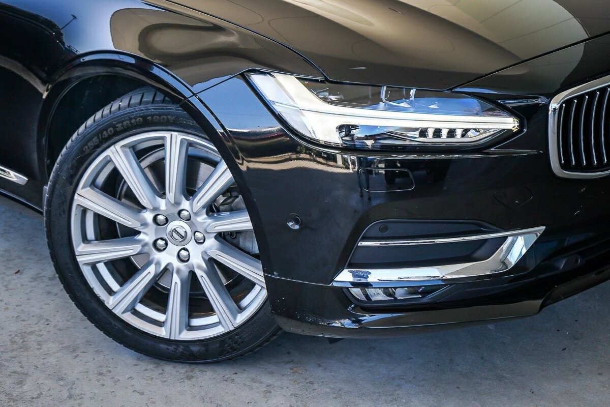 Volvo S90 image 2