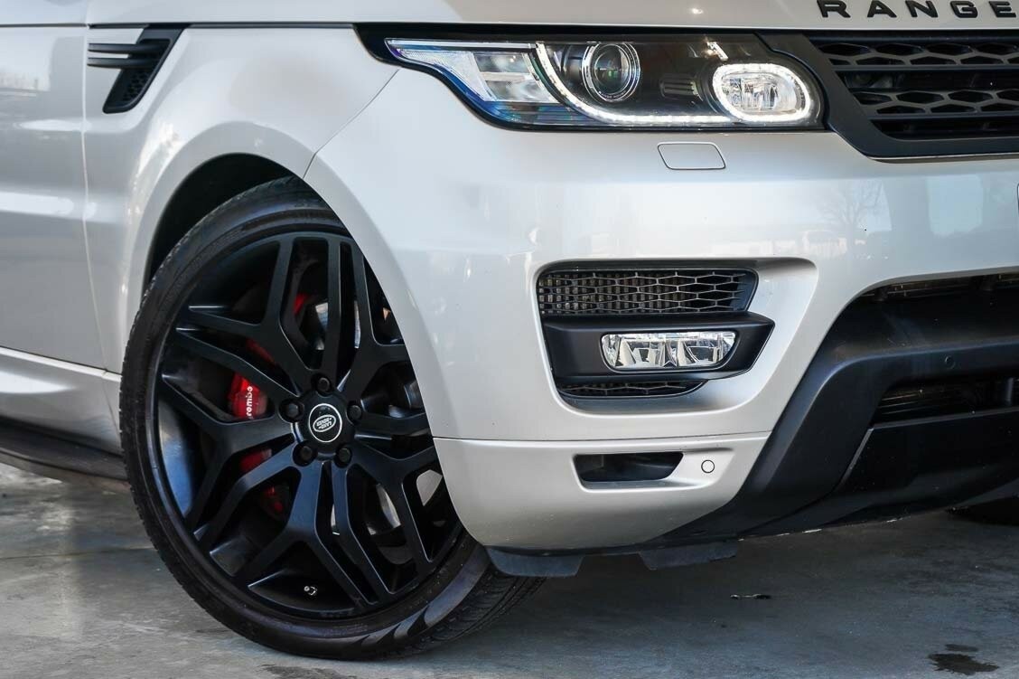 Land Rover Range Rover Sport image 2