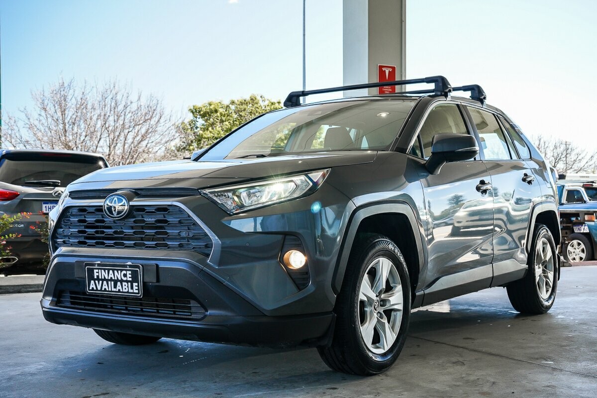Toyota Rav4 image 4