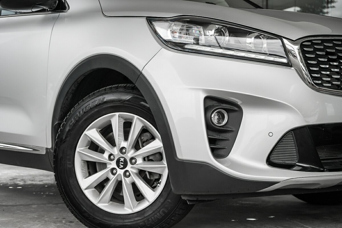 Kia Sorento image 2