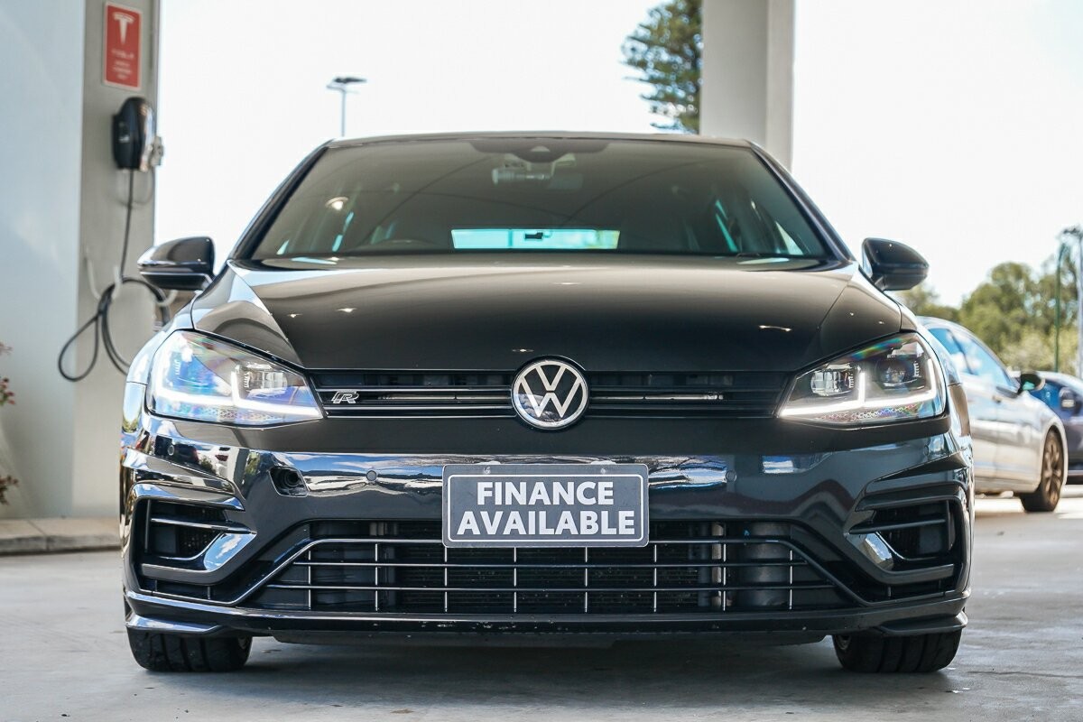 Volkswagen Golf image 3