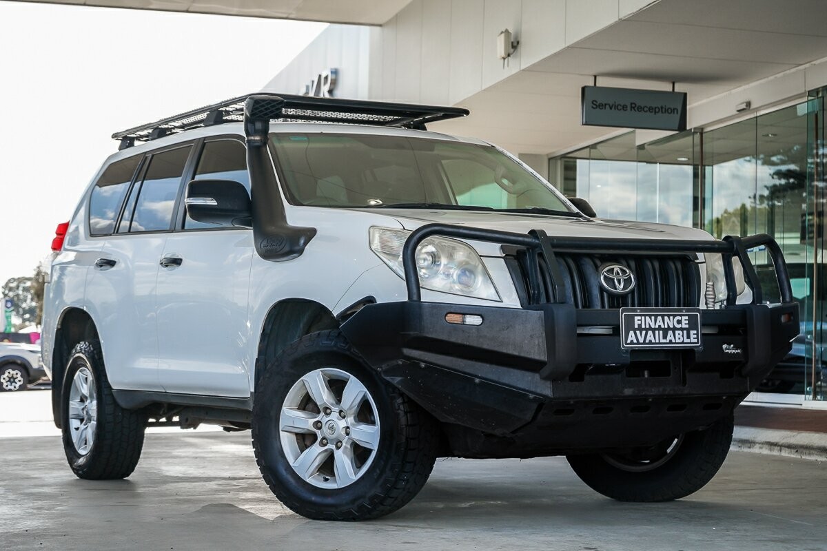 Toyota Landcruiser Prado image 1