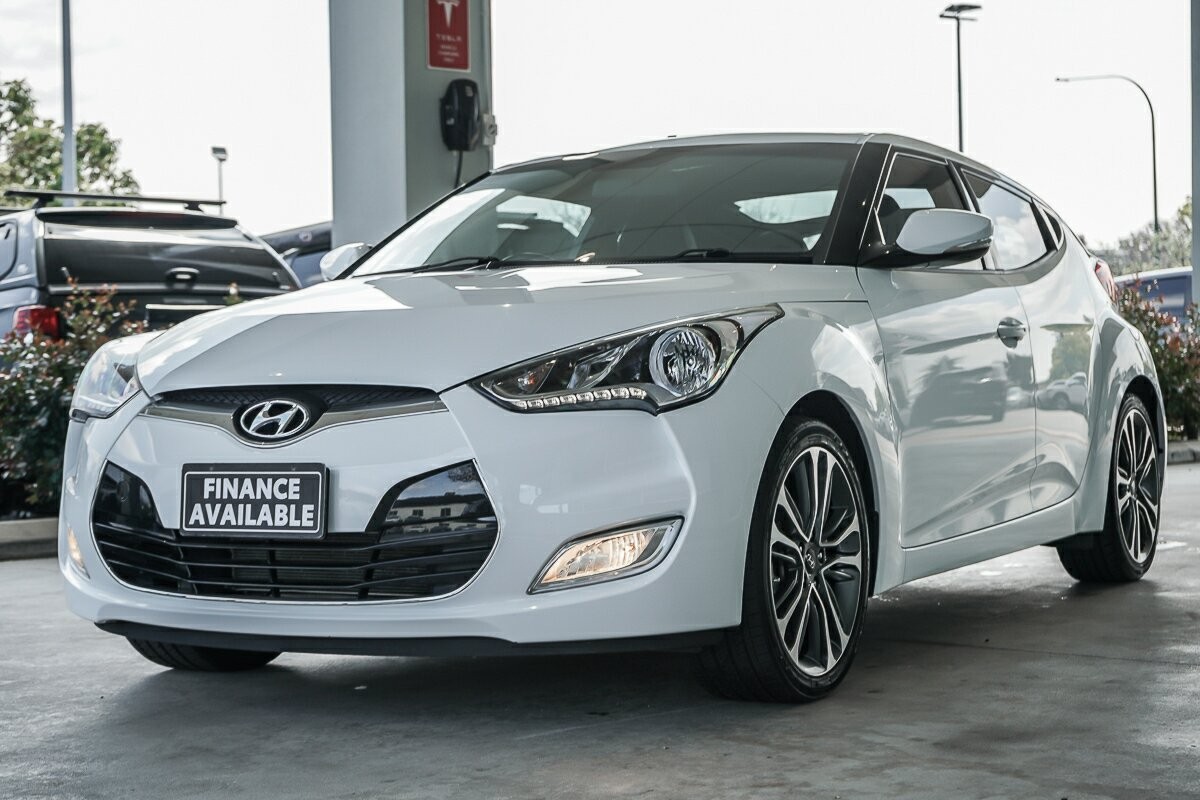 Hyundai Veloster image 4