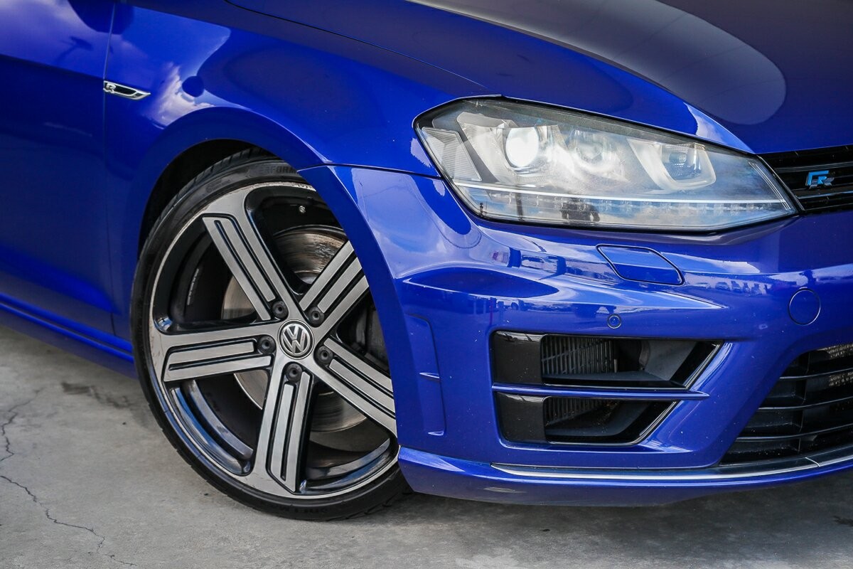 Volkswagen Golf image 2