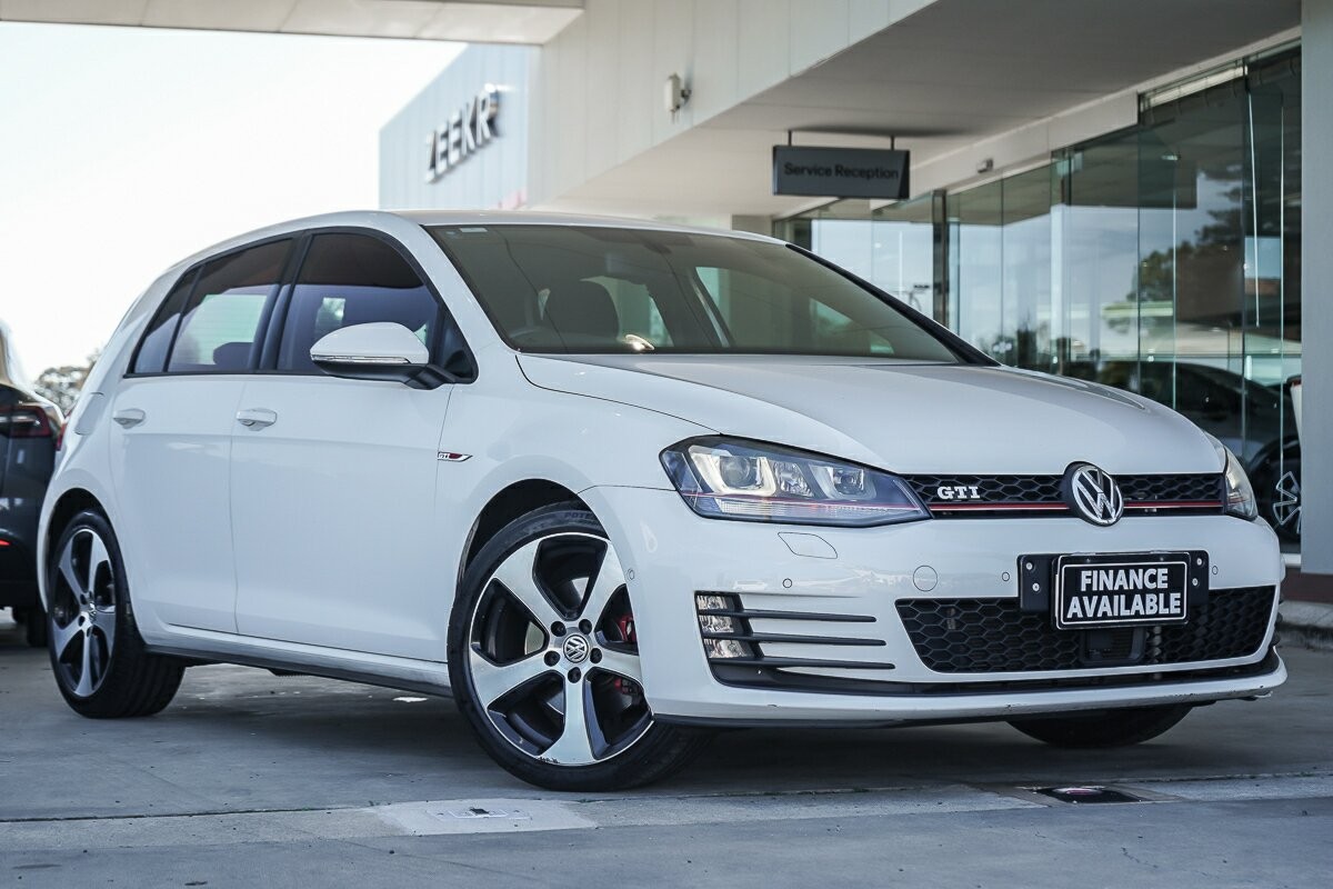 Volkswagen Golf image 1