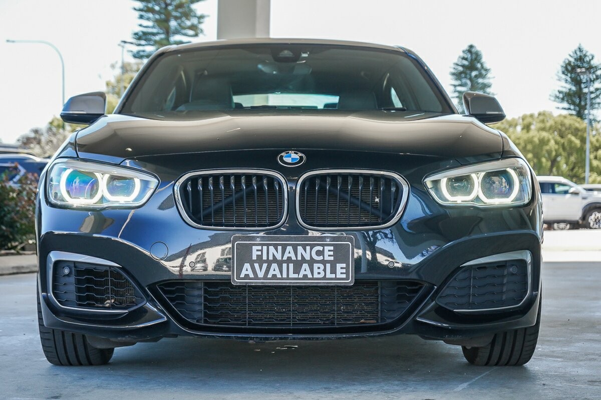 BMW 1 Series image 3