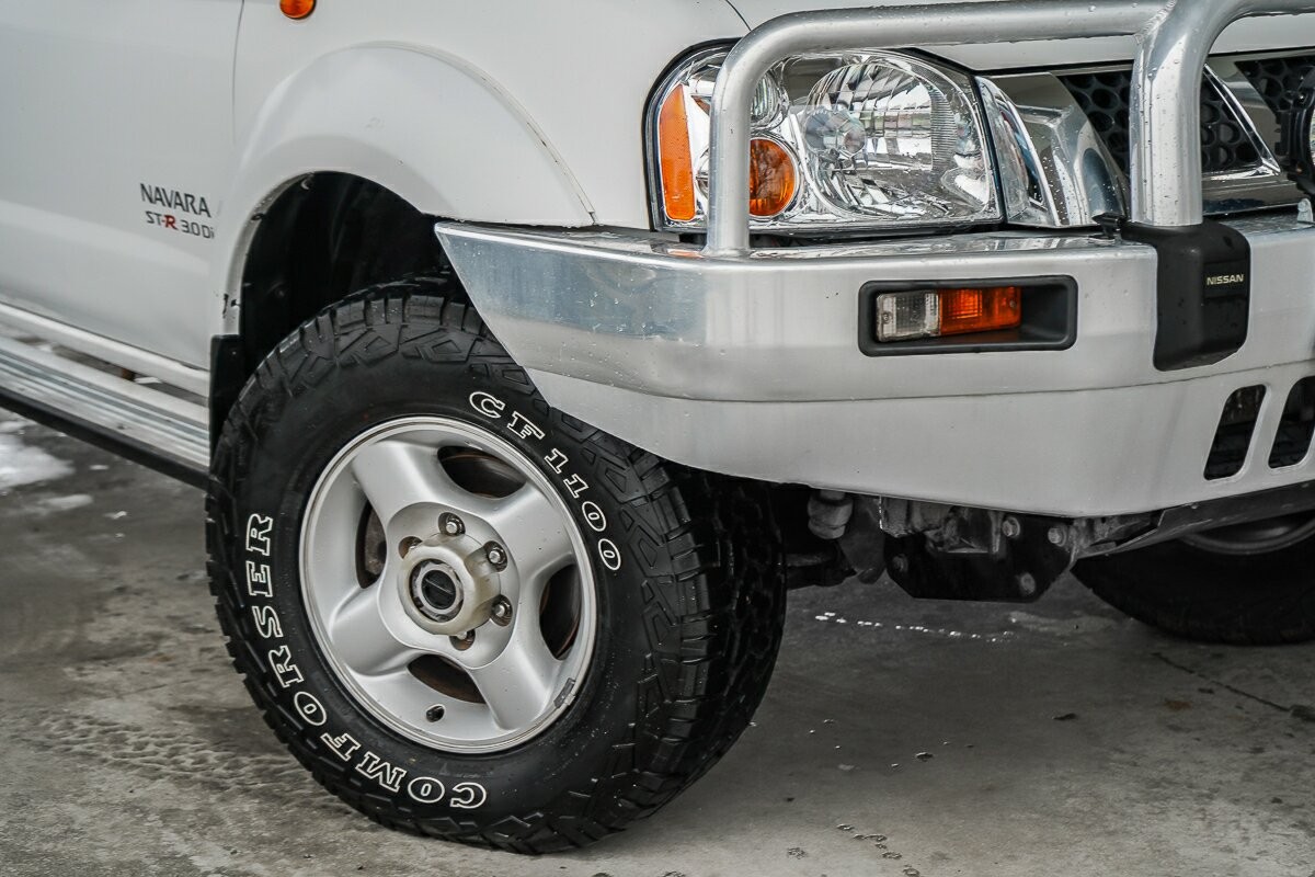 Nissan Navara image 2