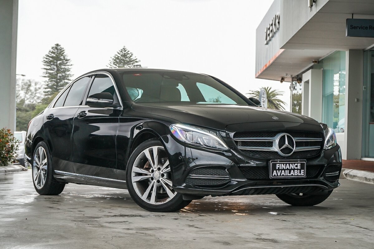 https://vehicle-cdn.autoleague.cloud/31373_U308997_1.jpg