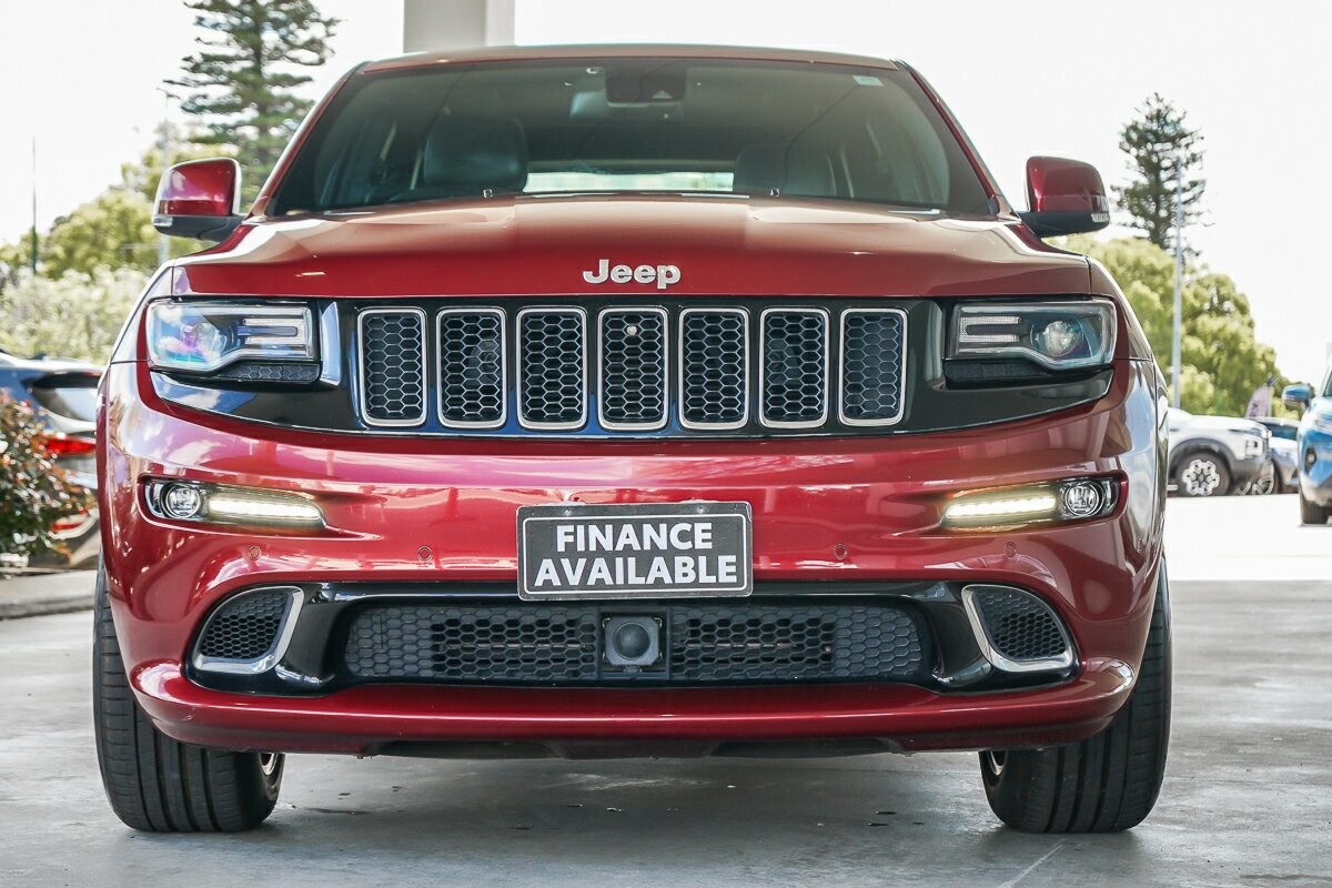 Jeep Grand Cherokee image 3