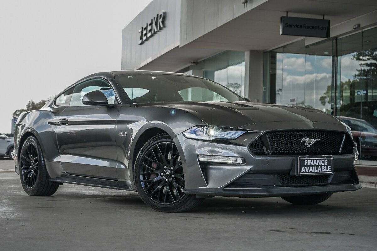 Ford Mustang image 1