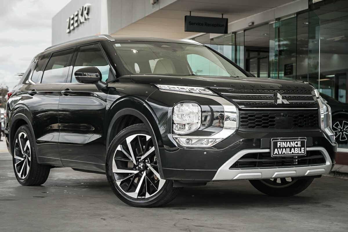 Mitsubishi Outlander image 1