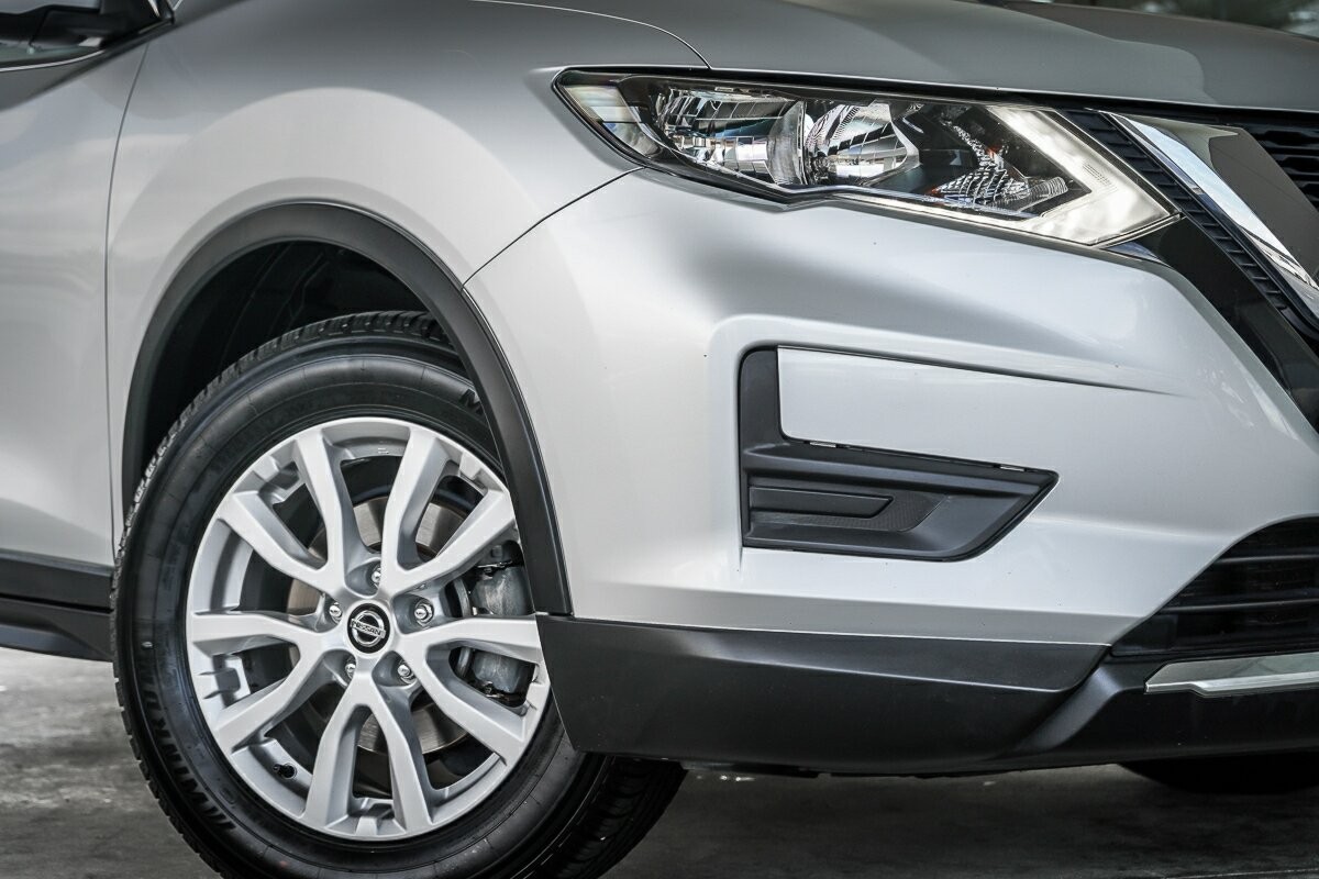 Nissan X-trail image 2