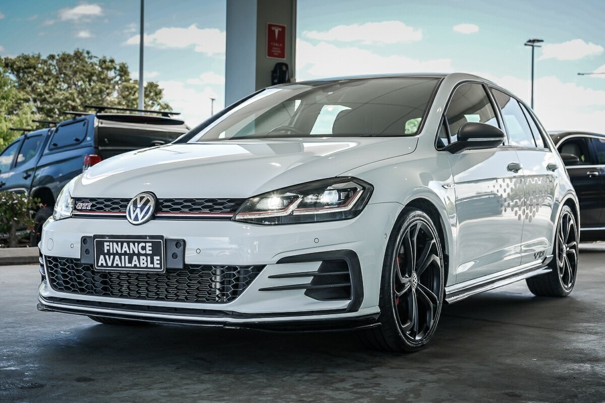 Volkswagen Golf image 4