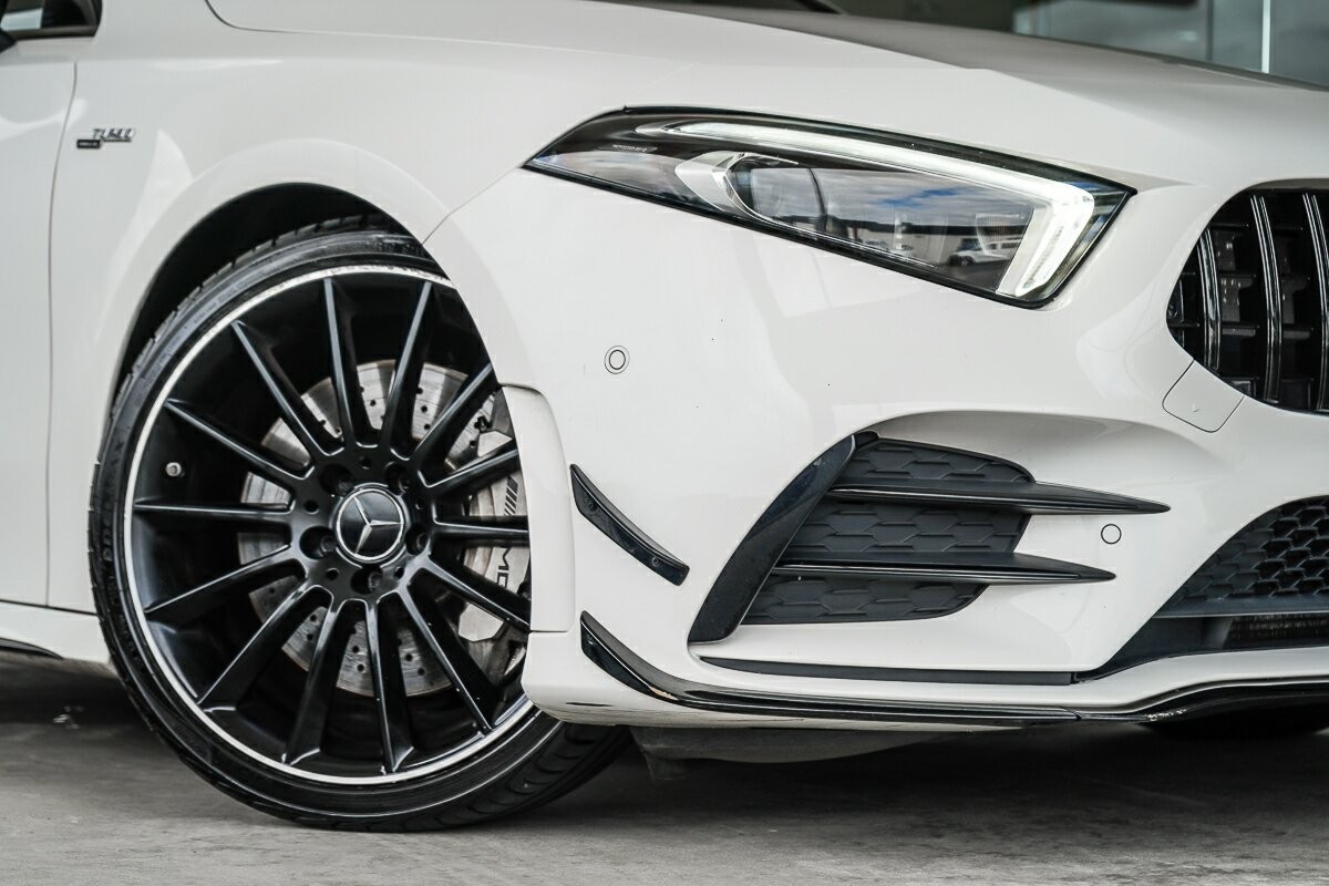 Mercedes Benz A-class image 2