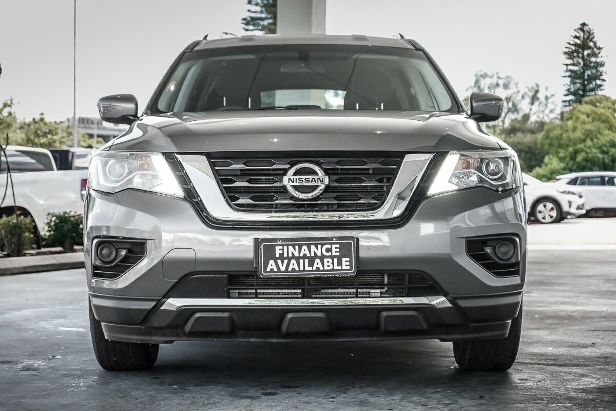 Nissan Pathfinder image 3