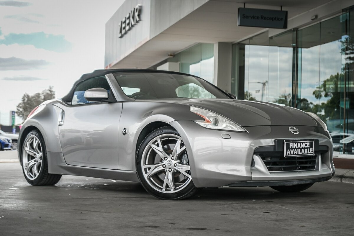 Nissan 370z image 1