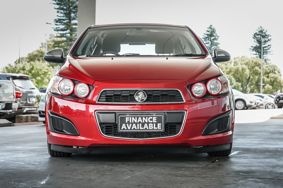 Holden Barina image 3