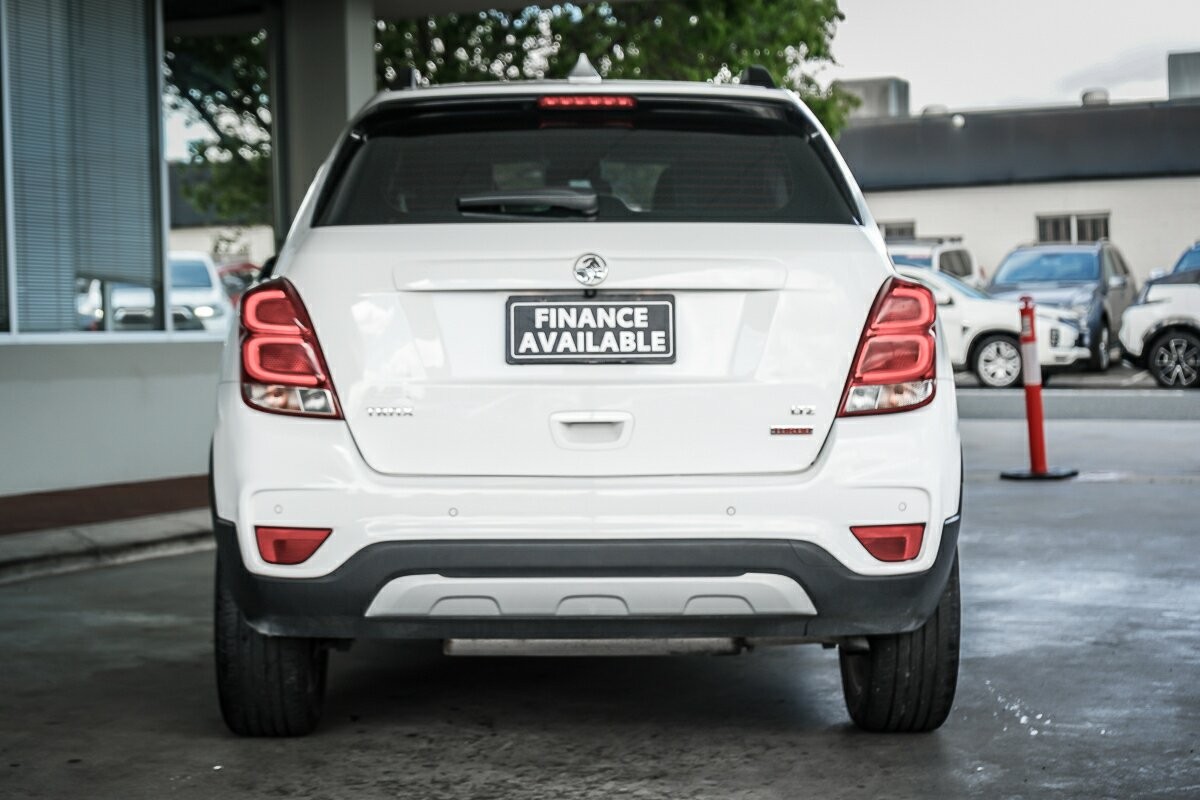Holden Trax image 4