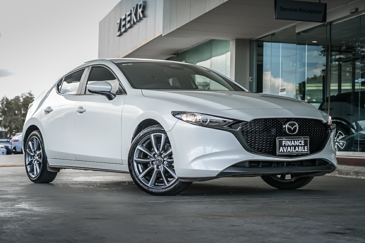 Mazda 3 image 1