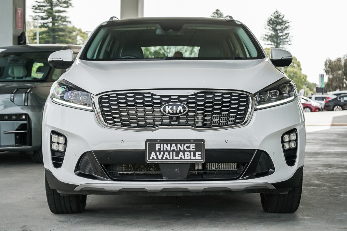 Kia Sorento image 3