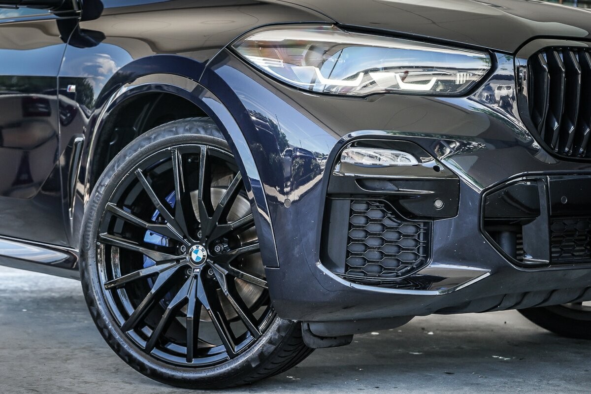 BMW X5 image 2