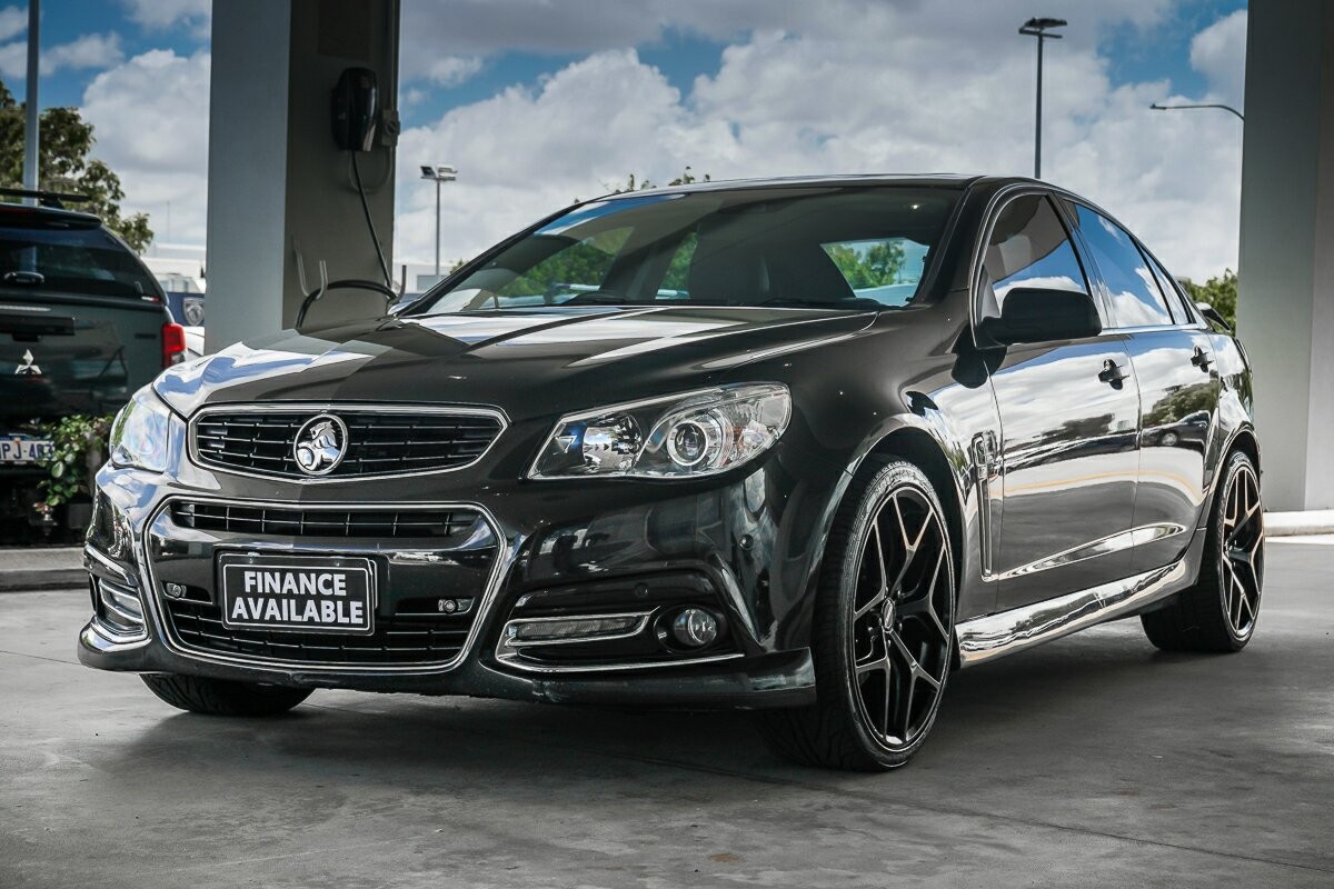 Holden Commodore image 4