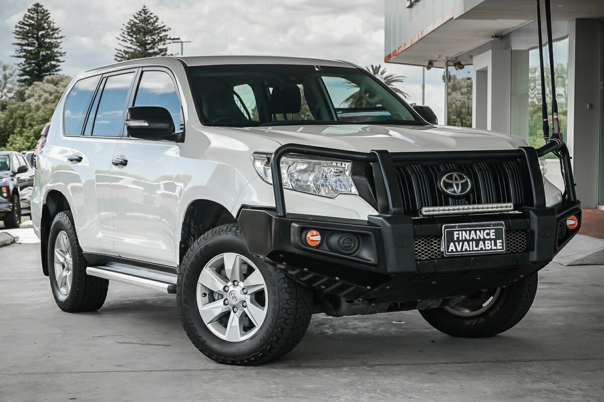 Toyota Landcruiser Prado image 1