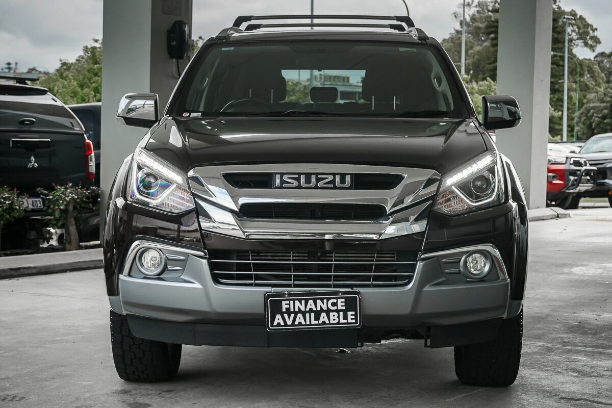 Isuzu Mu-x image 3