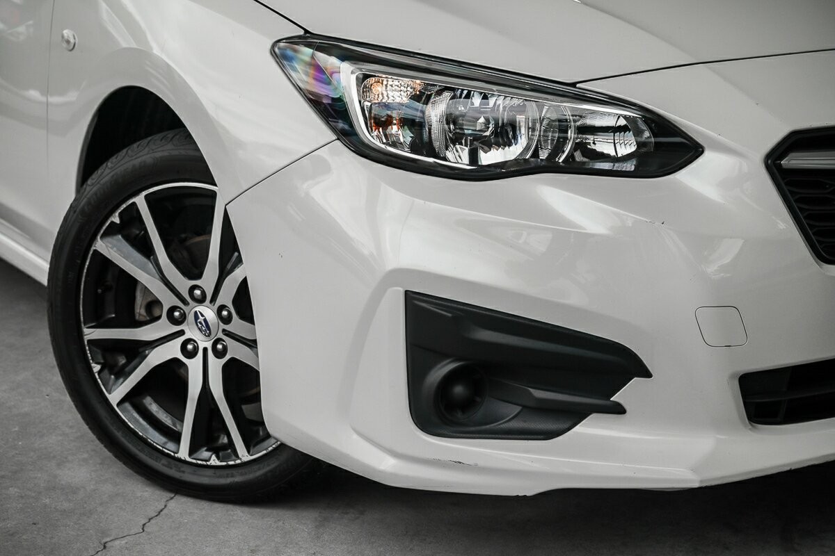 Subaru Impreza image 2