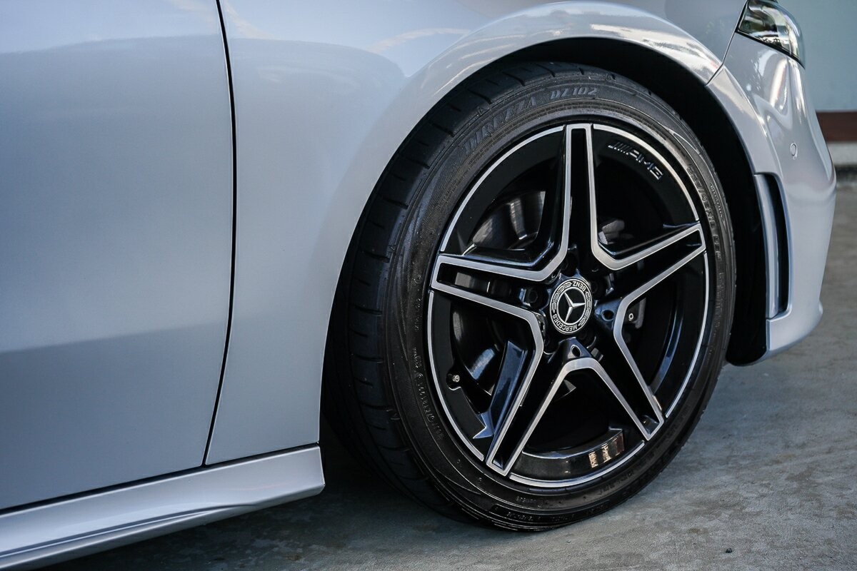 Mercedes Benz A-class image 3