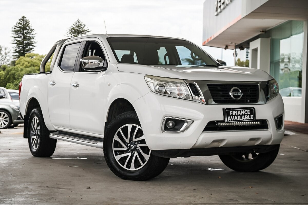Nissan Navara image 1