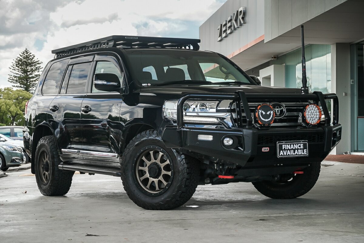 Toyota Landcruiser image 1