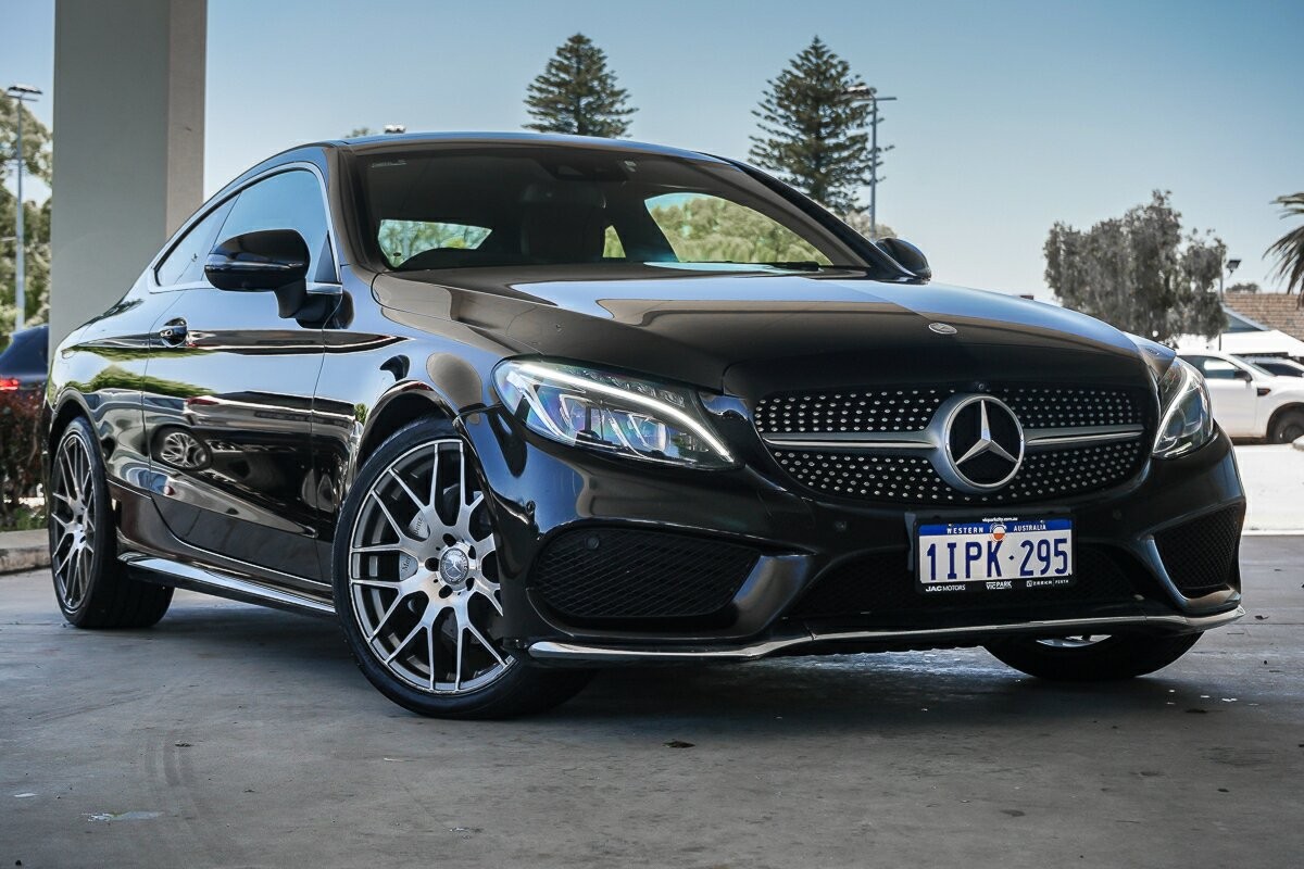 Mercedes Benz C-class image 1