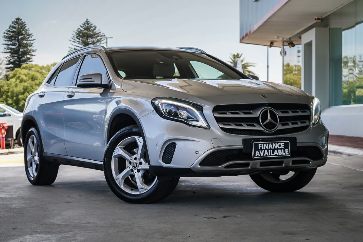 Mercedes Benz Gla-class image 1