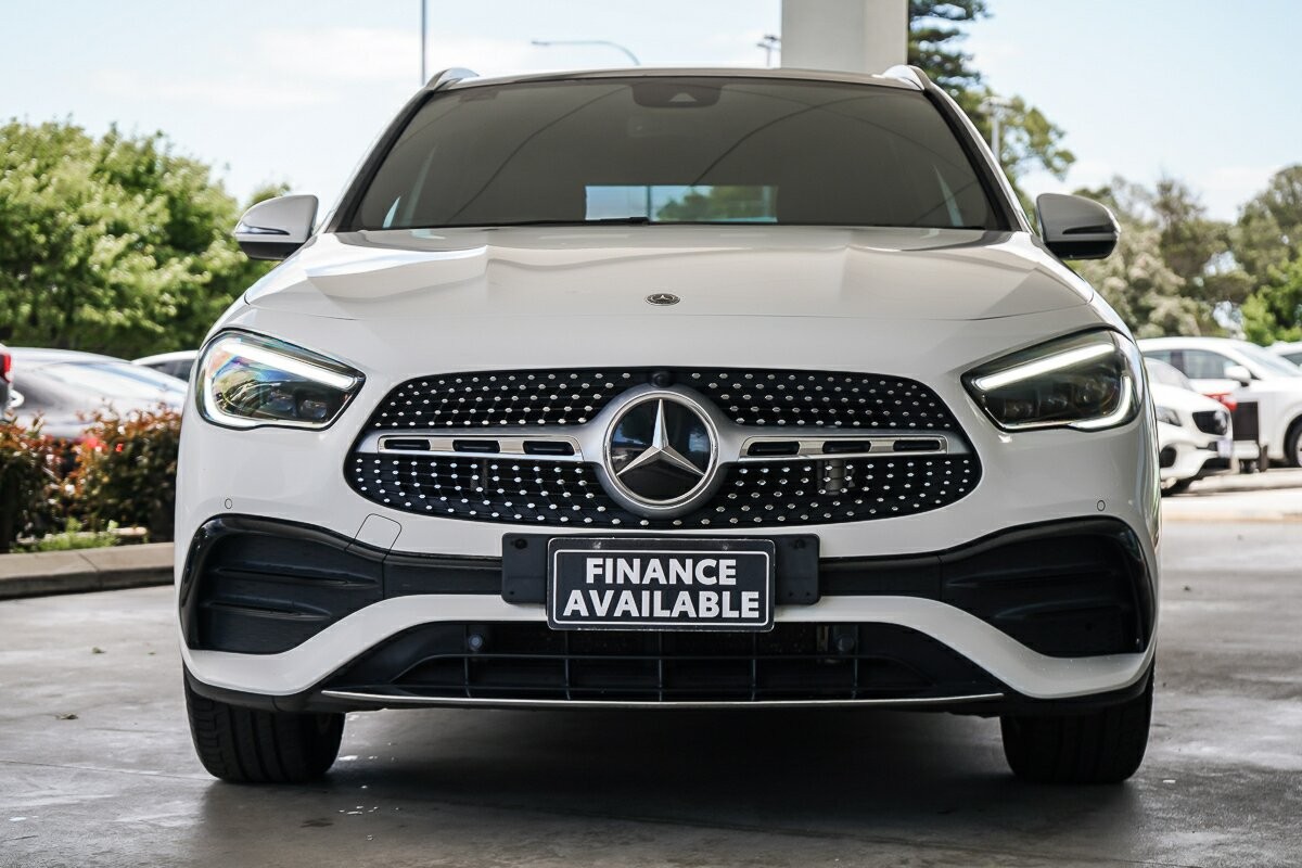 Mercedes Benz Gla-class image 3