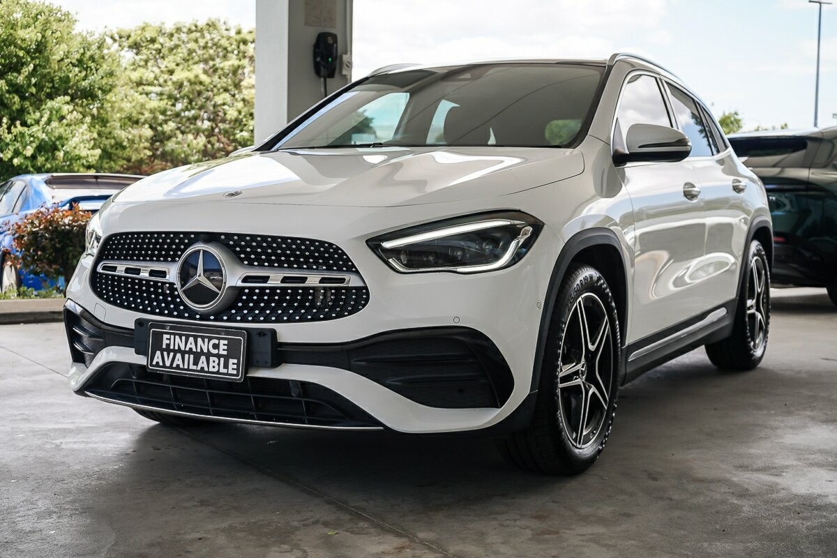Mercedes Benz Gla-class image 4