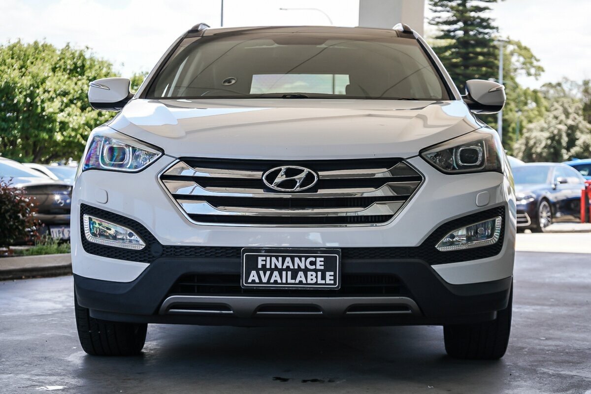 Hyundai Santa Fe image 3
