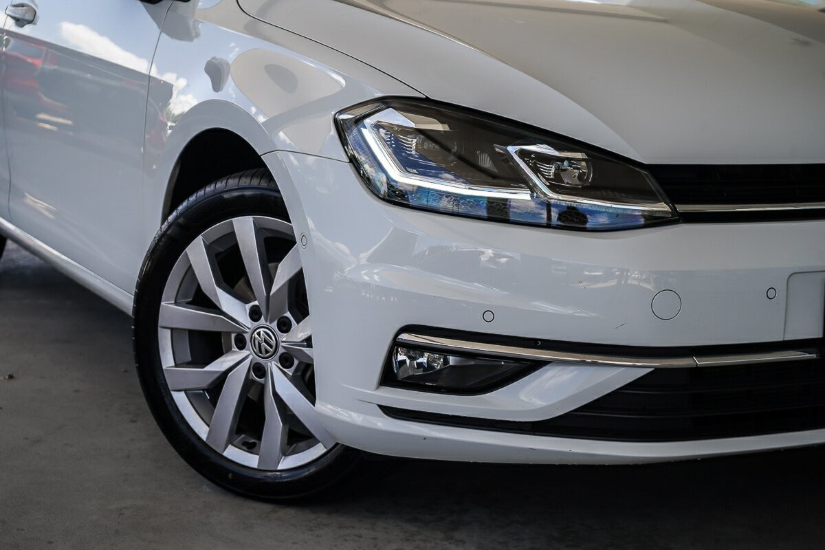 Volkswagen Golf image 2