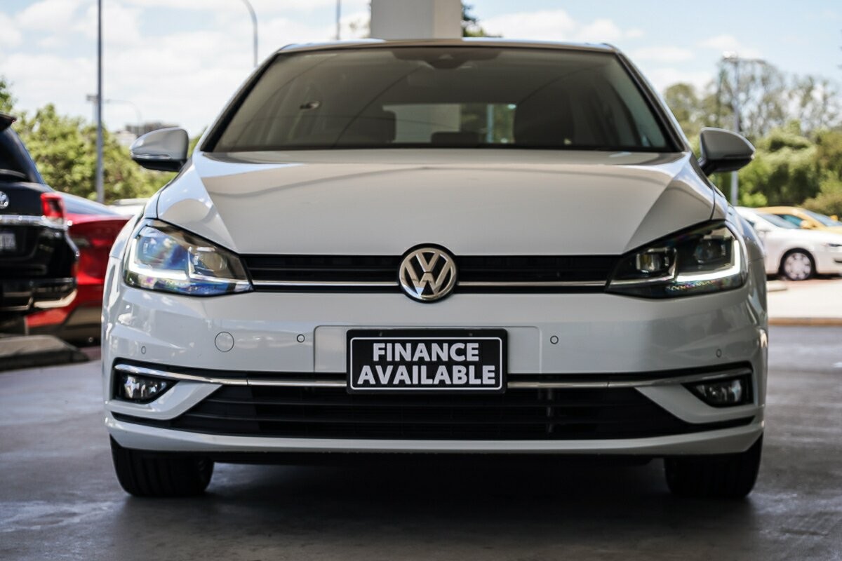 Volkswagen Golf image 3