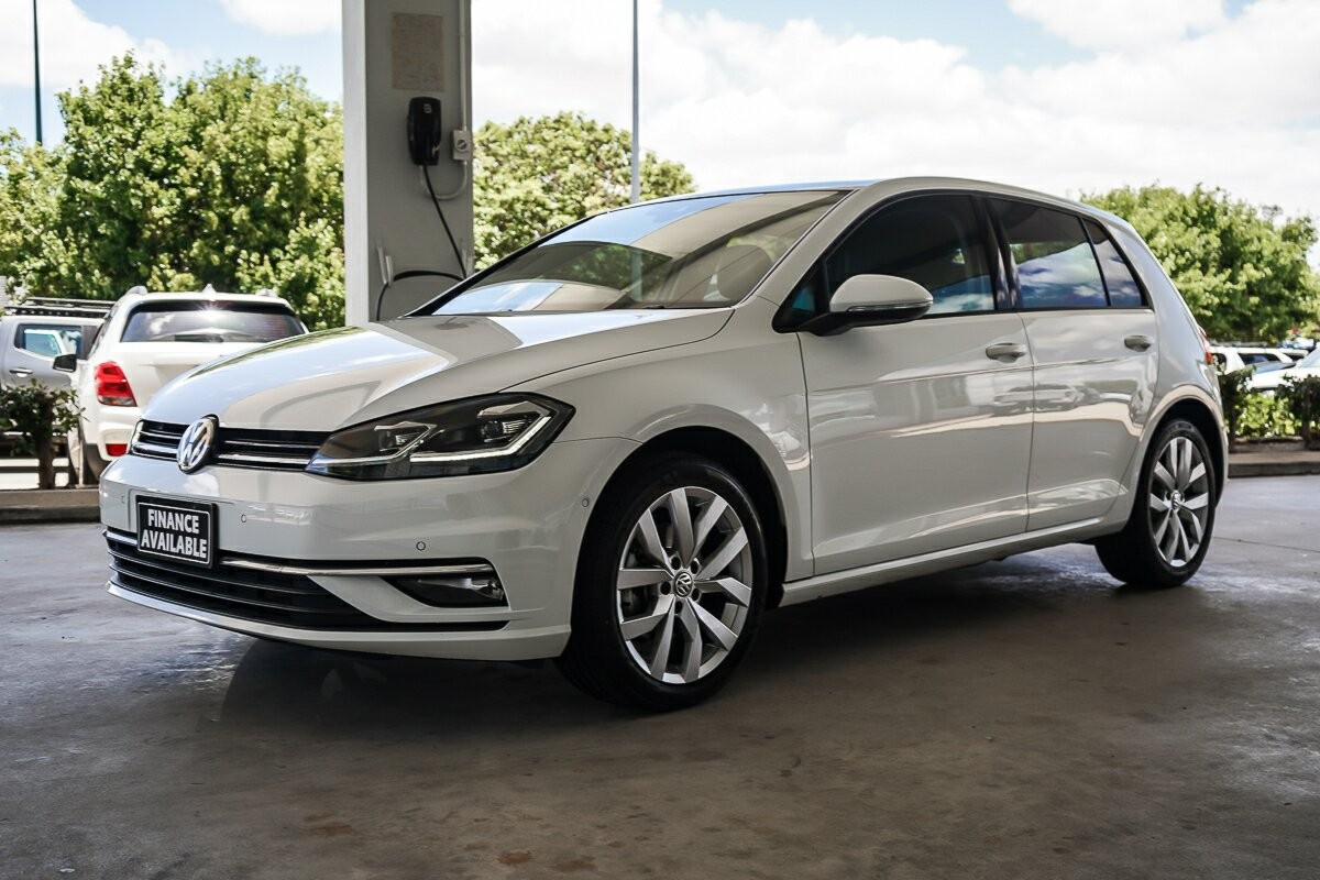 Volkswagen Golf image 4
