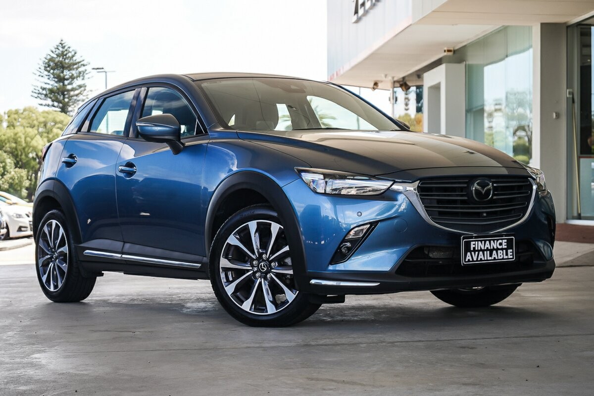 Mazda Cx-3 image 1