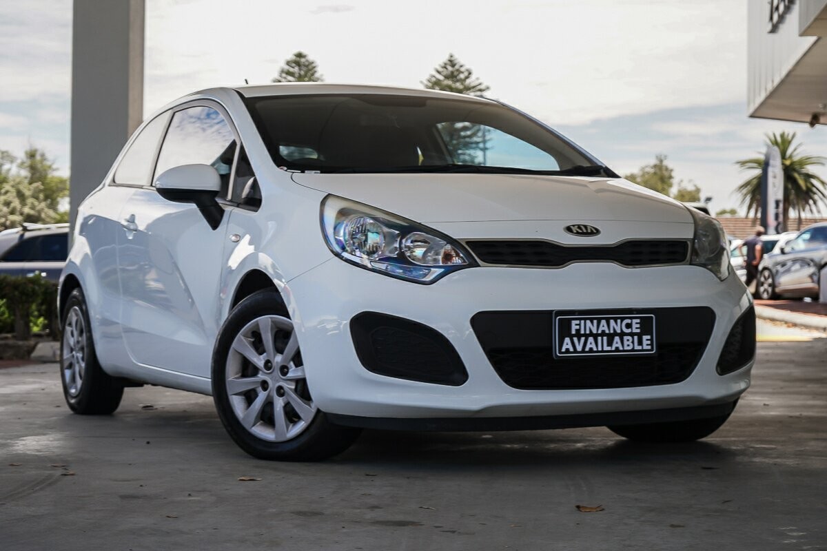 Kia Rio image 1