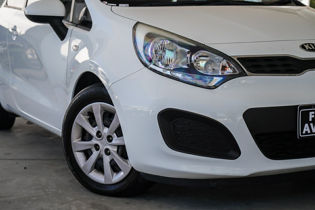 Kia Rio image 2