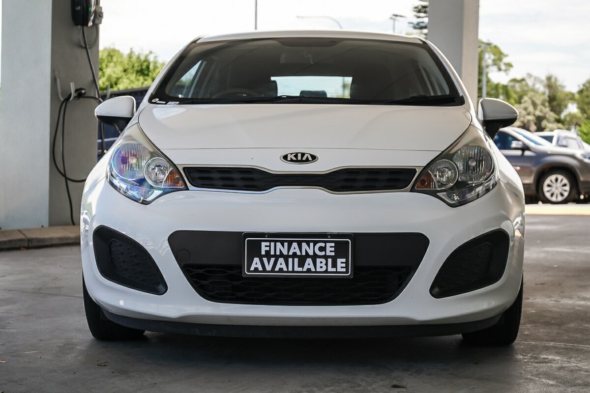 Kia Rio image 3