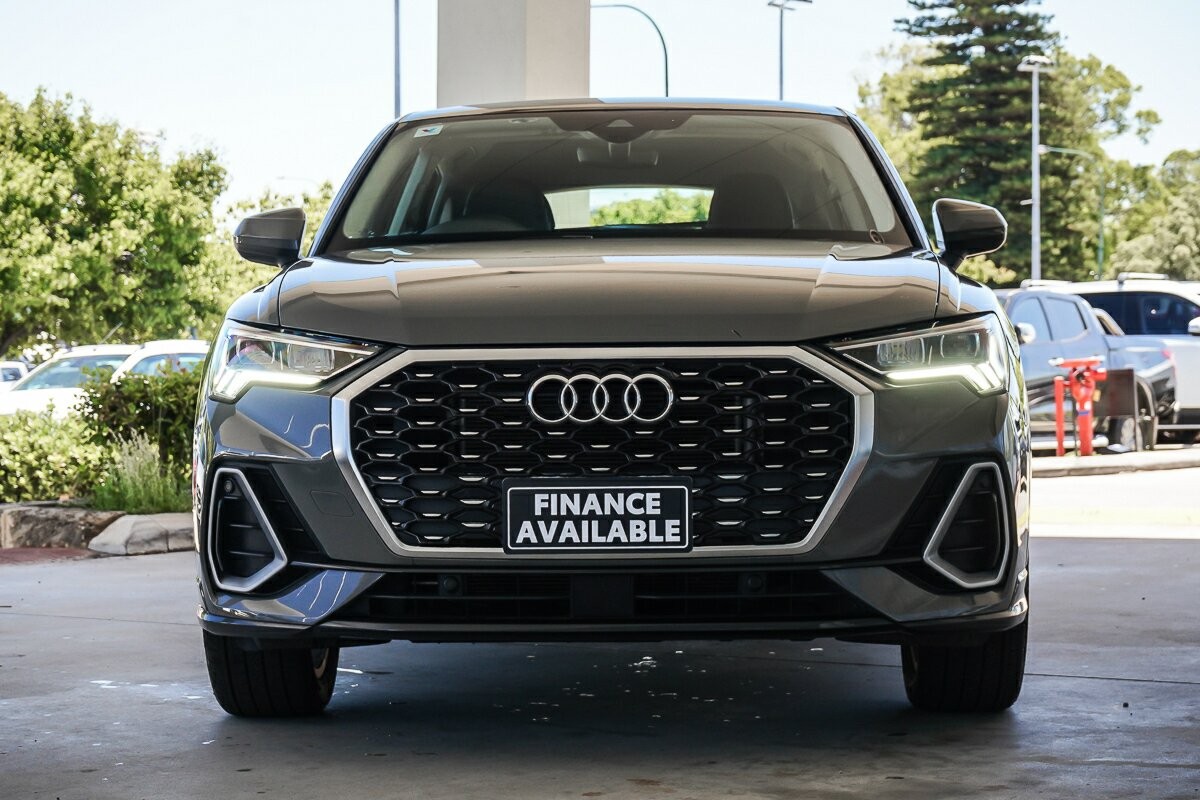 Audi Q3 image 3